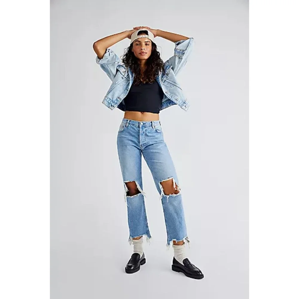Free People NWT Maggie Mid Rise Straight Leg Blue Denim Chewed Hem Jeans 28 New